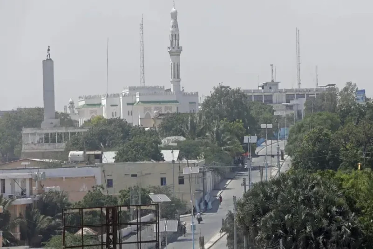 US resumes food aid to Somalia