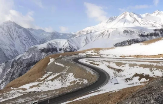 Road linking Georgia and Russia closed