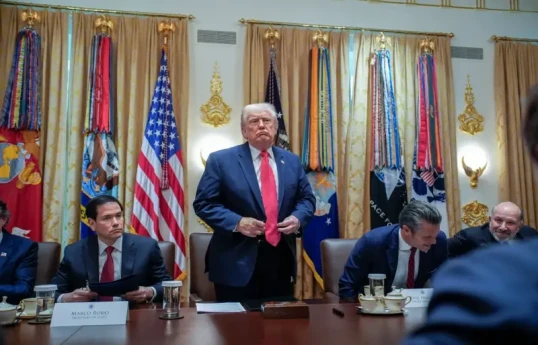 US President holds first cabinet meeting of the year