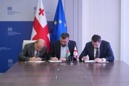 ADY, Georgian Railways sign agreements  on BTK line