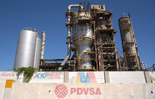 US lifts some sanctions on Venezuelan oil industry
