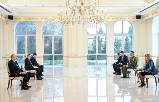 President Ilham Aliyev accepted credentials of Greece's newly appointed ambassador -UPDATED 