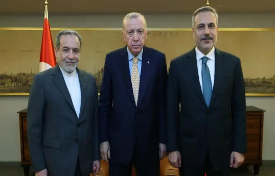 Iranian Foreign Minister Abbas Araqchi, Turkish President Recep Tayyip Erdogan, Turkish Foreign Minister Hakan Fidan