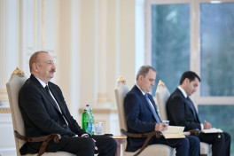 President Ilham Aliyev accepted credentials of Greece's newly appointed ambassador -UPDATED 