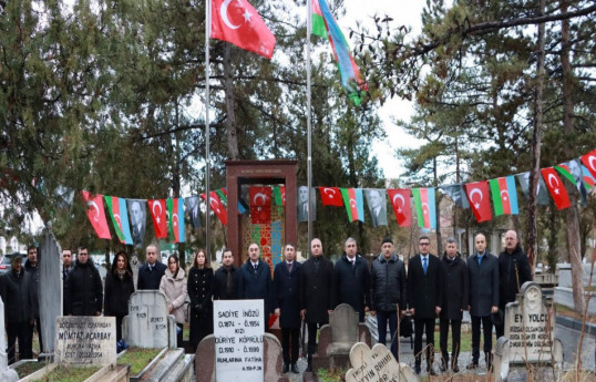 Azerbaijani Ambassador to Türkiye visits grave of Mahammad Amin Rasulzade
