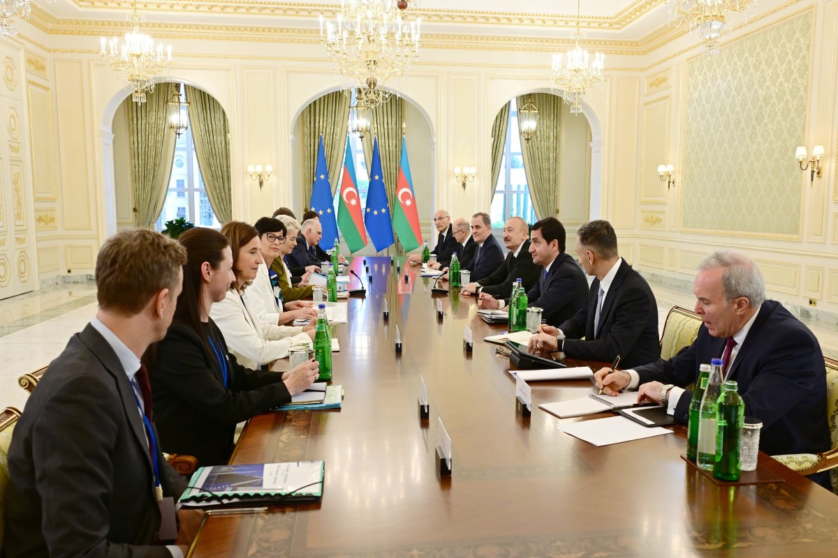 President Ilham Aliyev held expanded meeting with President of the European Commission