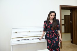 Leyla Aliyeva visits Sheki city Art School - PHOTO 