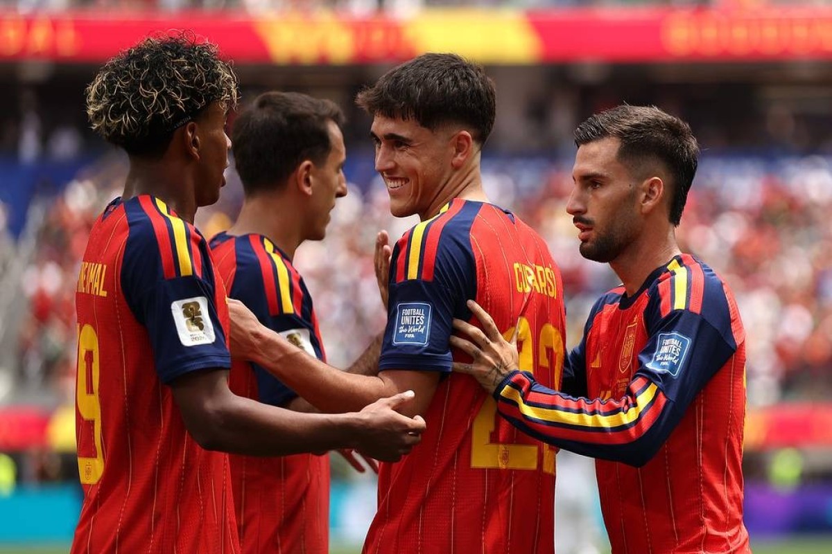Spain defeats Austria in its first World Cup playoff victory in 16 years