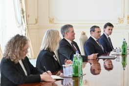 President Ilham Aliyev received Member of U.S. Senate Committee on Foreign Relations