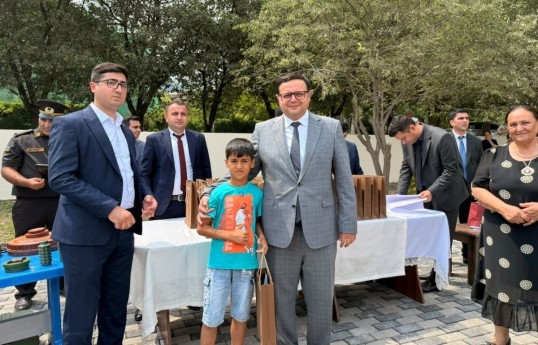 Azerbaijan sends next relocation convoy to two villages in Khojavend, families receive house keys  - UPDATED 