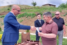 Azerbaijan resettles former IDPs in Shusha's Kichik Galadara village, families receive house keys - UPDATED 