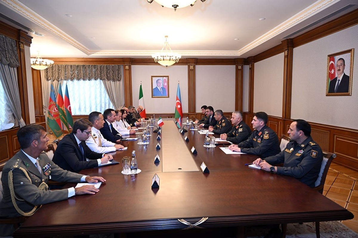 Azerbaijan and Italy discuss defense cooperation
