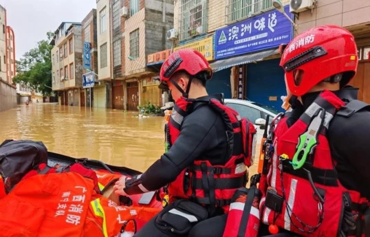 Flooding in southern China has killed 39 people