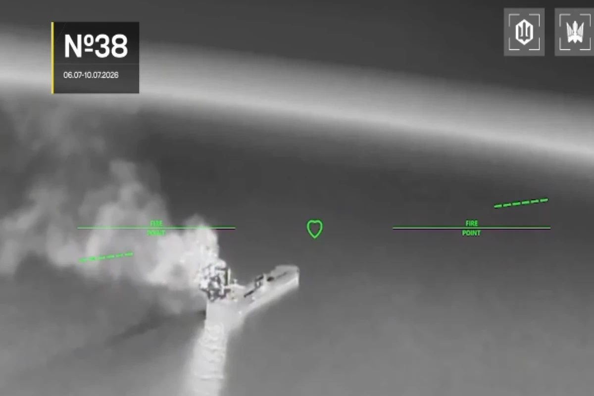 Ukraine strikes nearly 28 vessels in Sea of Azov overnight, Russia closes sea access