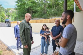 President Ilham Aliyev inspected restoration works in Shusha’s Kichik Galaderesi village and met with returning residents - PHOTO 