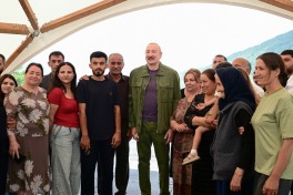 President Ilham Aliyev inspected restoration works in Shusha’s Kichik Galaderesi village and met with returning residents - PHOTO 