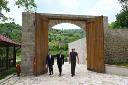 President Ilham Aliyev reviewed new buildings of “Yasaman” Hotel in Shusha