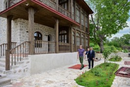President Ilham Aliyev reviewed new buildings of “Yasaman” Hotel in Shusha