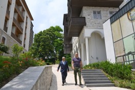 President Ilham Aliyev reviewed progress under public-private partnership project on Garabagh Street in Shusha