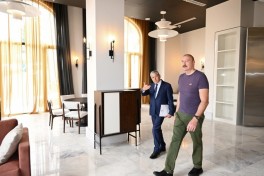 President Ilham Aliyev reviewed progress under public-private partnership project on Garabagh Street in Shusha