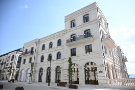 President Ilham Aliyev reviewed progress under public-private partnership project on Garabagh Street in Shusha