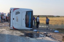 Bus overturn in Azerbaijan leaves more than 30 injured-PHOTO -UPDATED 