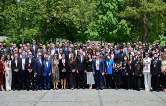 Family photo from 4th Shusha Global Media Forum shared on President's social media accounts