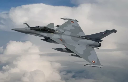 Ukraine to produce French missiles, orders war planes, Macron says