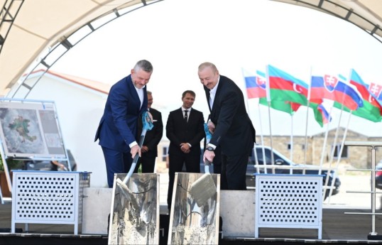 Azerbaijani and Slovak Presidents review reconstruction work in Aghdam's Bash Garvand village - PHOTO 