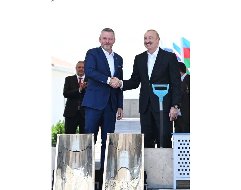 Azerbaijani and Slovak Presidents review reconstruction work in Aghdam's Bash Garvand village - PHOTO 