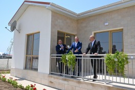 Azerbaijani and Slovak Presidents review reconstruction work in Aghdam's Bash Garvand village - PHOTO 