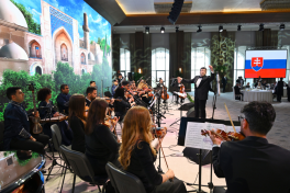 Official luncheon hosted in Khankendi on behalf of President Ilham Aliyev in honor of Slovak President