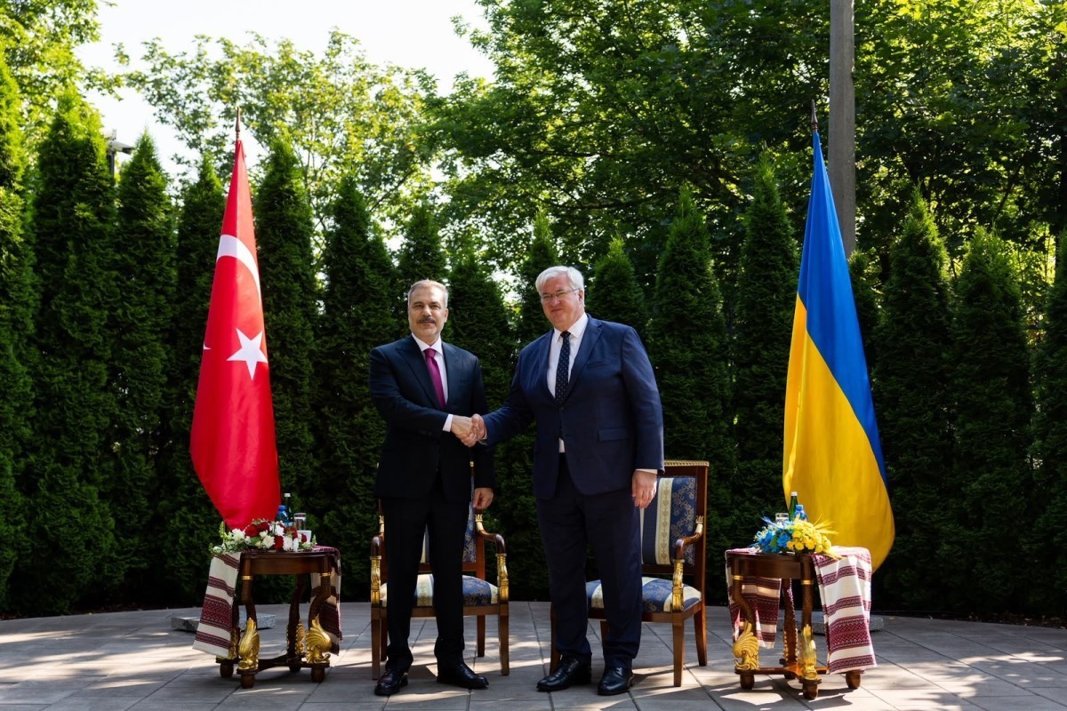 Turkish FM Hakan Fidan meets with Sybiha in Ukraine