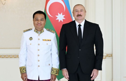 President Ilham Aliyev received credentials of incoming Cambodian ambassador