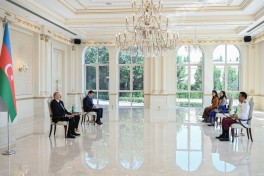 President Ilham Aliyev received credentials of incoming Cambodian ambassador