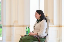 President Ilham Aliyev received credentials of Ireland’s newly appointed ambassador