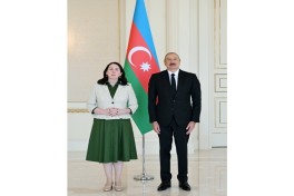 President Ilham Aliyev received credentials of Ireland’s newly appointed ambassador