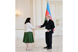President Ilham Aliyev received credentials of Ireland’s newly appointed ambassador