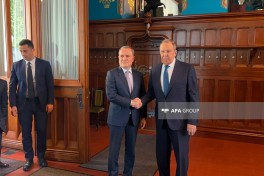 Azerbaijan and Russian foreign ministers begin talks in Moscow - PHOTO 