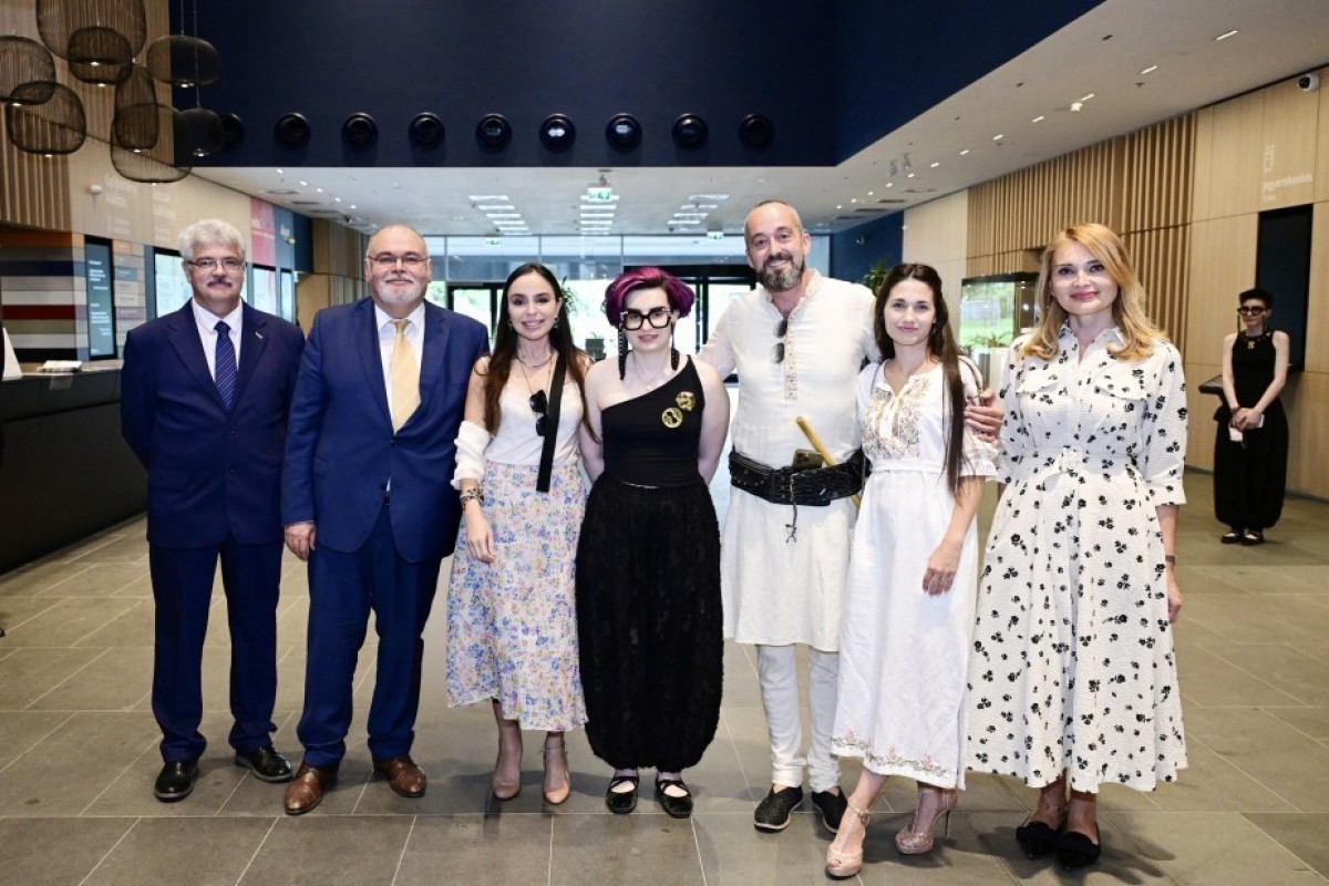Leyla Aliyeva attends presentation of "Azerbaijani Carpets – From Tradition to Contemporary Art" exhibition in Budapest - PHOTO 