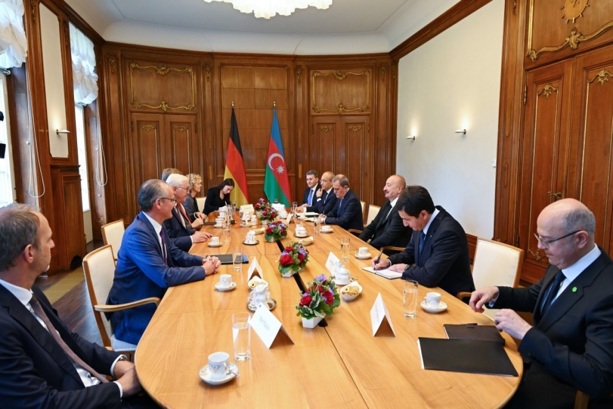 Presidents of Azerbaijan and Germany held expanded meeting