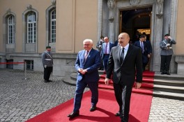 Presidents of Azerbaijan and Germany held expanded meeting - UPDATED 
