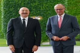 Official welcome ceremony was held for President Ilham Aliyev in Berlin