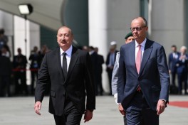 Official welcome ceremony was held for President Ilham Aliyev in Berlin