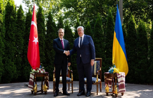 Turkish, Ukrainian foreign ministers discuss war, Black Sea security