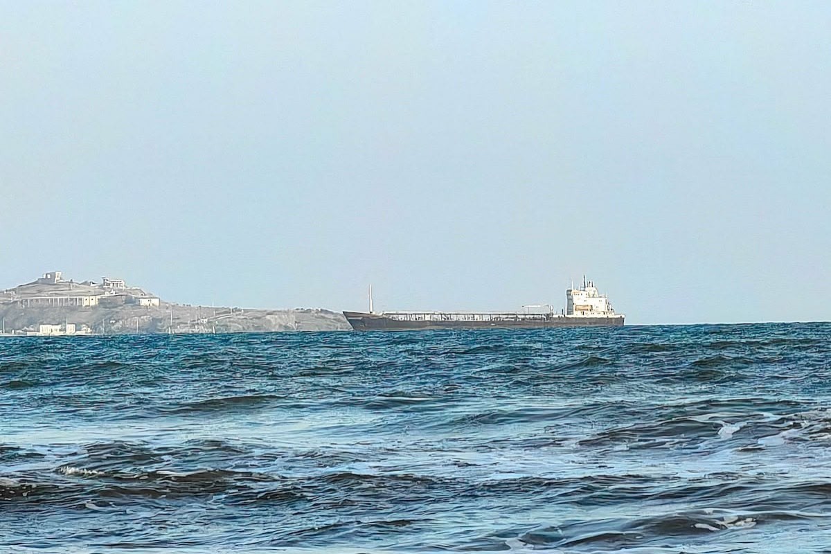 Reuters: War spreads to the Red Sea and the Caspian Sea, US halts strikes, new fronts open