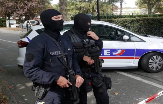 Three women stabbed near Porte de Clichy in Paris, suspect arrested