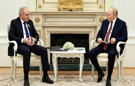 Pashinyan, Putin hold phone call