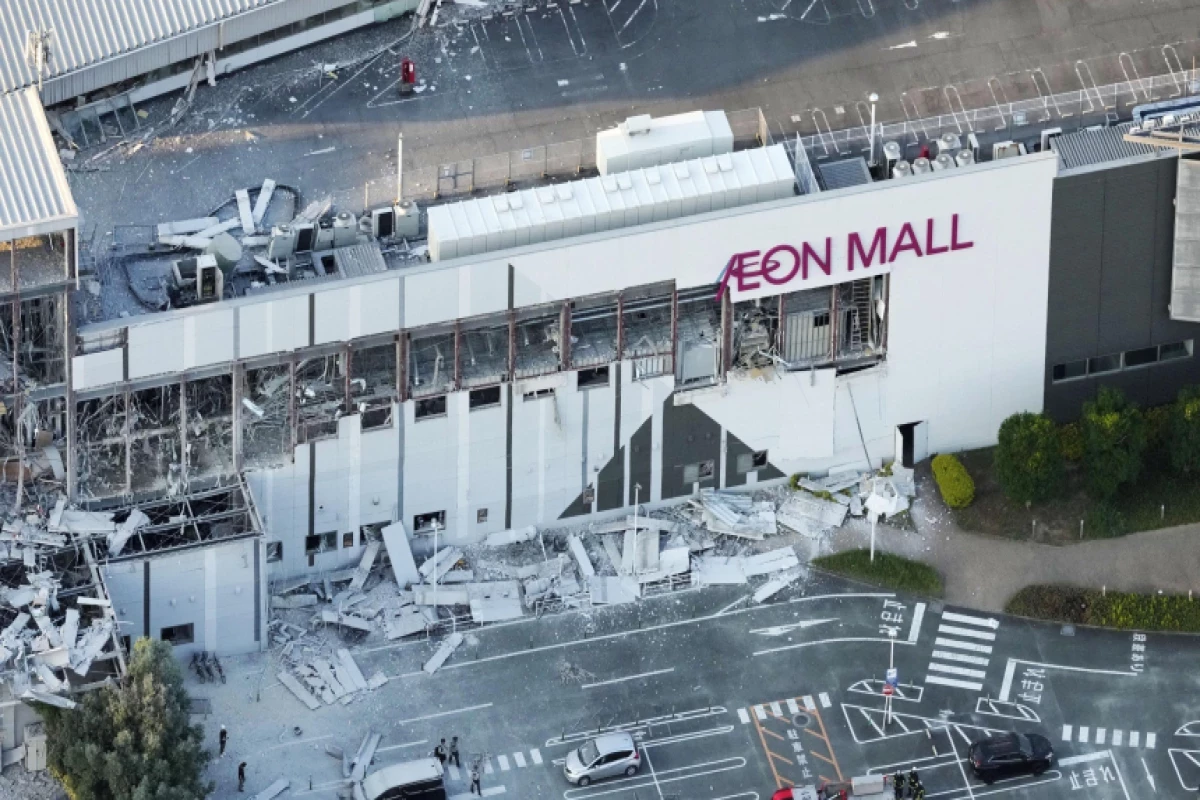 Multiple deaths in Japan mall collapse after 7.1-magnitude earthquake