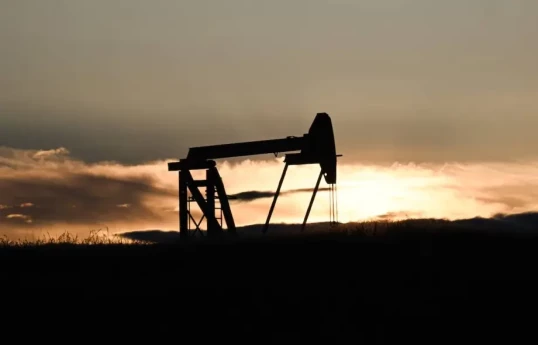 Oil prices fall sharply after a pause in fighting between US and Iran